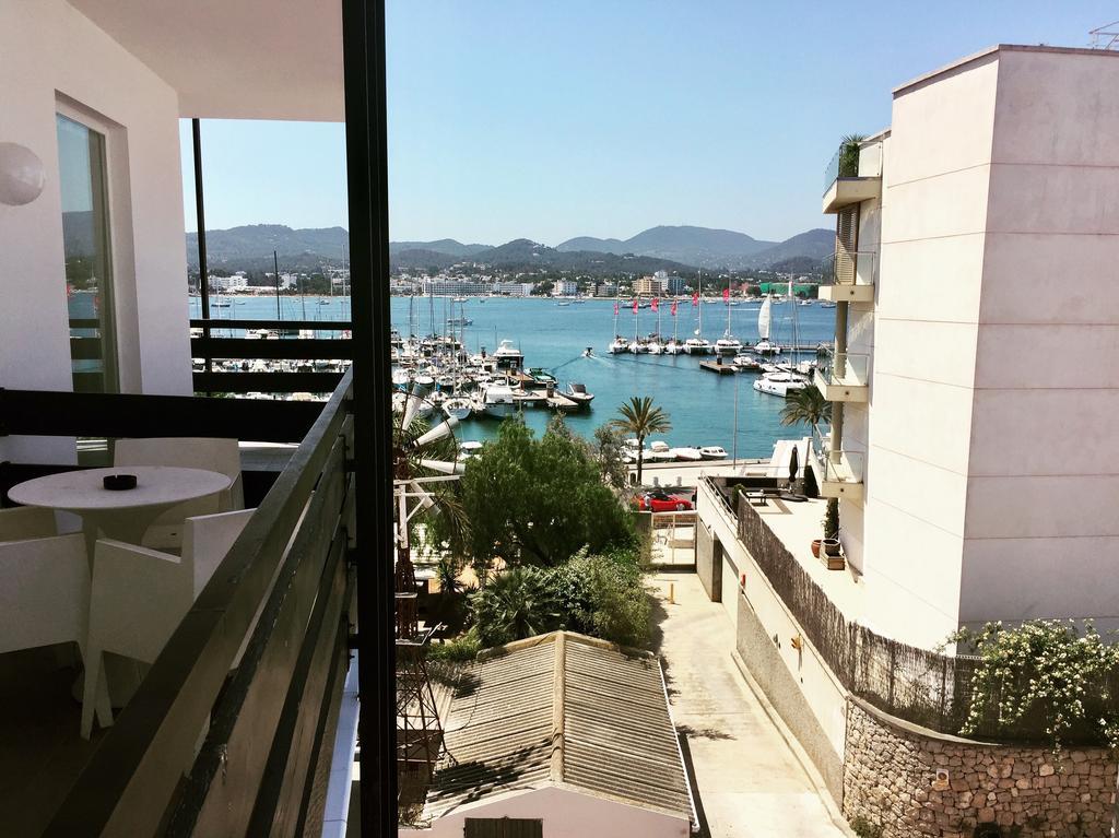 Es Mitjorn Hotel Sant Antoni de Portmany Dış mekan fotoğraf