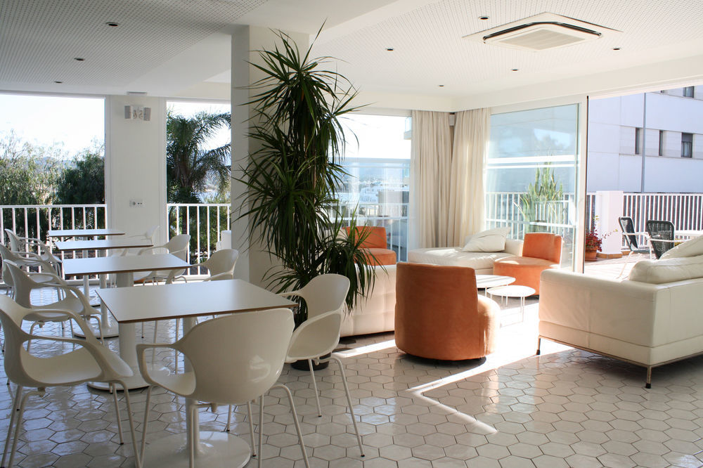 Es Mitjorn Hotel Sant Antoni de Portmany Dış mekan fotoğraf